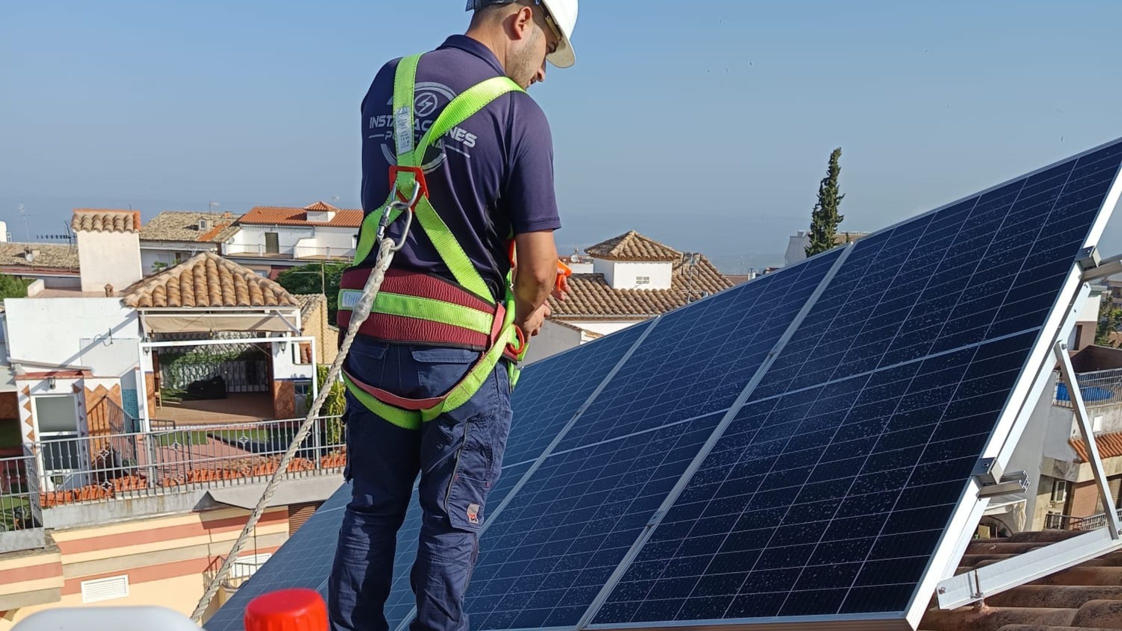 LIMPIEZA DE PLACAS SOLARES